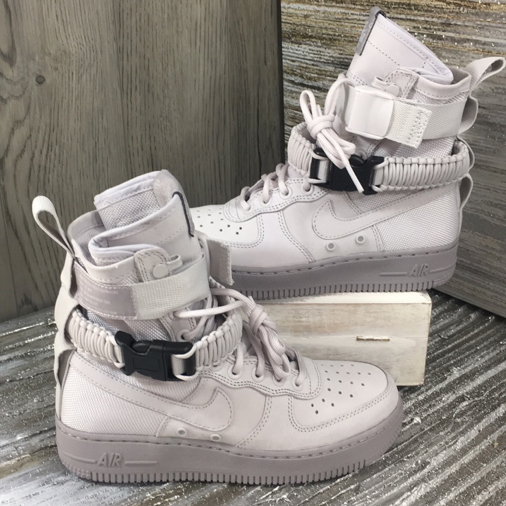 NIKE W SF AF1 vast grey/vast grey - Picture 6 of 8